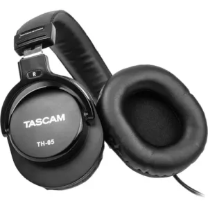 Fones de Ouvido de Monitoramento TASCAM TH-05